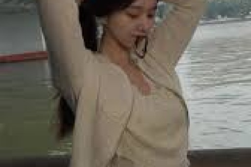 瞒不住了！刘大锤再次曝鹿晗关晓彤感情难怪一直不官宣